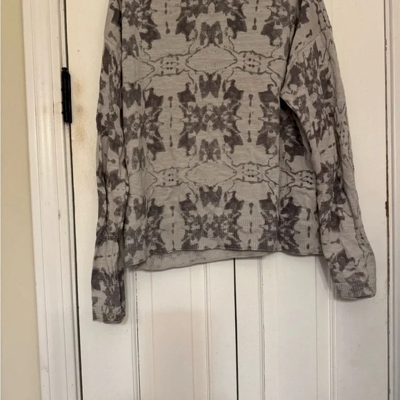 Perfect condition Lisa Todd Pop Star sweater, medium - Picture 4 of 8